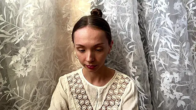 AdriannaBill online show from 11, 7, 2026