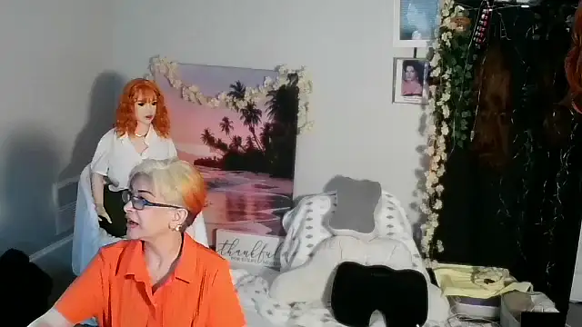 Snapshot of ZorynaDollHouse chatting on 10, 6, 2026 ZorynaDollHouse online show from 10, 6, 2026