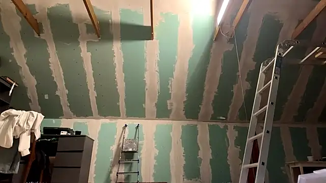 Snapshot of Skinny_girl_ chatting on 20, 4, 2026 Skinny girl online show from 20, 4, 2026