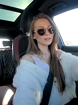 Snapshot of CompactBaby chatting on 16, 4, 2026 CompactBaby online show from 16, 4, 2026