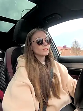 Snapshot of CompactBaby chatting on 20, 4, 2026 CompactBaby online show from 20, 4, 2026