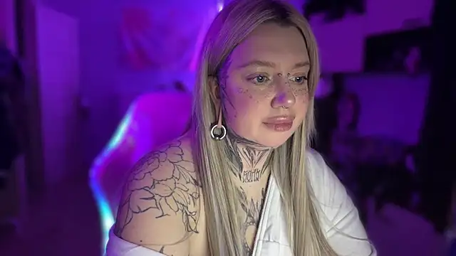 Snapshot of Chibiis chatting on 20, 4, 2026 Chibiis online show from 20, 4, 2026