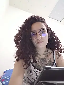 Aura Phone online show from 30, 4, 2026