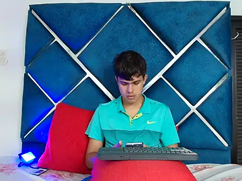 EdwinBoys online show from 1, 5, 2026