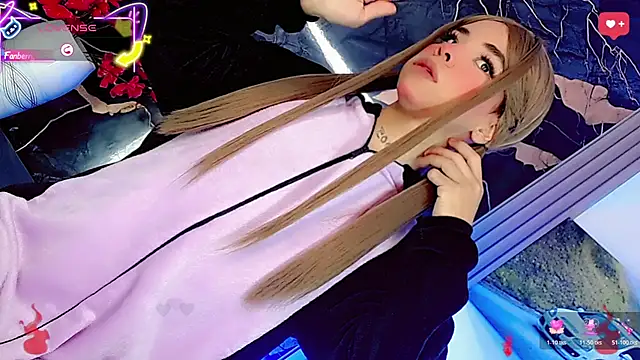 Snapshot of moon_sweet- chatting on 17, 6, 2026 moon sweet- online show from 17, 6, 2026