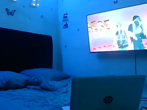 Snapshot of MOPRI1988 chatting on 17, 4, 2026 MOPRI1988 online show from 17, 4, 2026