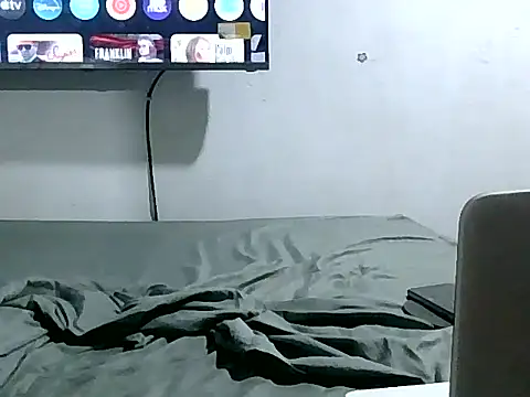 Snapshot of MOPRI1988 chatting on 23, 4, 2026 MOPRI1988 online show from 23, 4, 2026