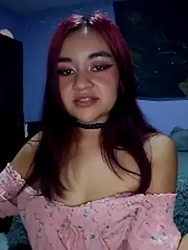 Snapshot of LucyStarveil chatting on 17, 4, 2026 LucyStarveil online show from 17, 4, 2026