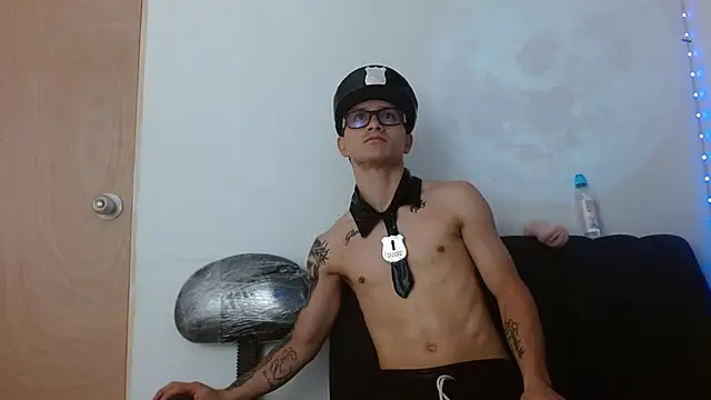 Zeusdark19 online show from 9, 5, 2026