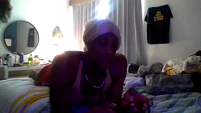 Snapshot of Dicksee_Left chatting on 7, 6, 2026 Dicksee Left online show from 7, 6, 2026