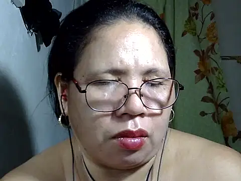 HottyCurlyPeanut online show from 22, 5, 2026