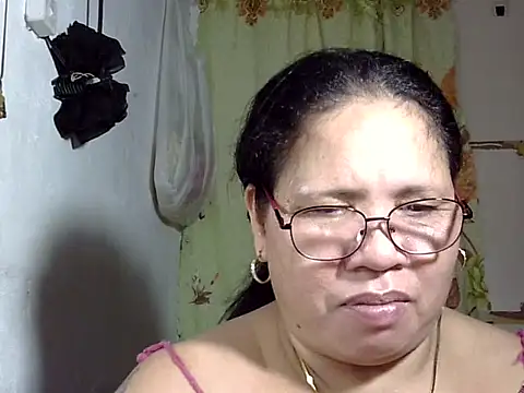HottyCurlyPeanut online show from 23, 5, 2026