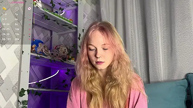 Snapshot of EmeliaZxc chatting on 23, 4, 2026 EmeliaZxc online show from 23, 4, 2026