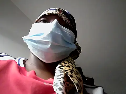 Snapshot of Ninah__ chatting on 16, 4, 2026 Ninah online show from 16, 4, 2026