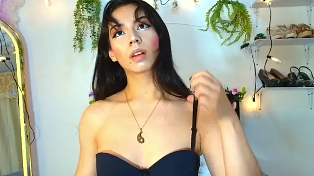 Snapshot of Sussan_Oconell chatting on 4, 7, 2026 Sussan Oconell online show from 4, 7, 2026