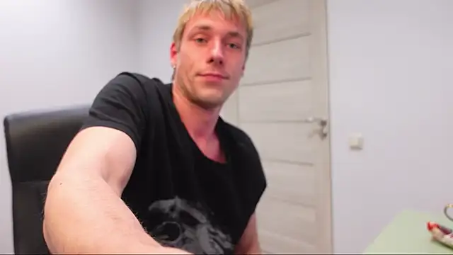 Snapshot of Richard_Hards chatting on 23, 4, 2026 Richard Hards online show from 23, 4, 2026