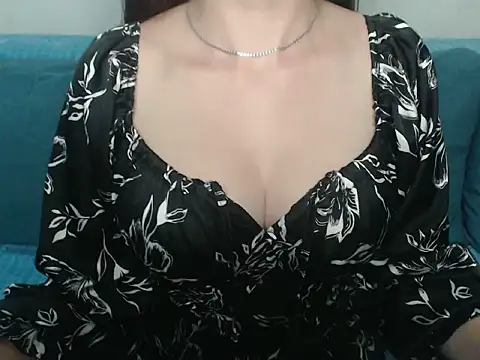 Snapshot of Evelyn_Fannie chatting on 22, 6, 2026 Evelyn Fannie online show from 22, 6, 2026
