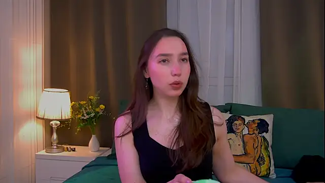 Suzaneey online show from 19, 7, 2026