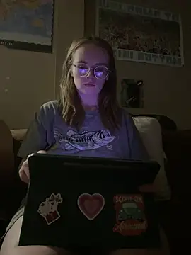 Snapshot of skyerose11 chatting on 16, 7, 2026 skyerose11 online show from 16, 7, 2026