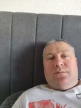 Snapshot of Anatolii_77 chatting on 4, 6, 2026 Anatolii 77 online show from 4, 6, 2026