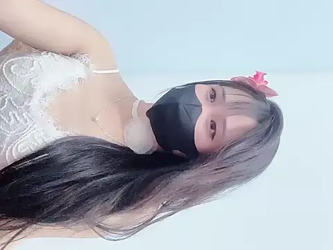 Snapshot of winter_222 chatting on 17, 4, 2026 winter 222 online show from 17, 4, 2026