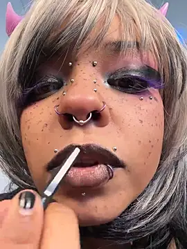 Snapshot of nerdyhotgoth chatting on 24, 5, 2026 nerdyhotgoth online show from 24, 5, 2026