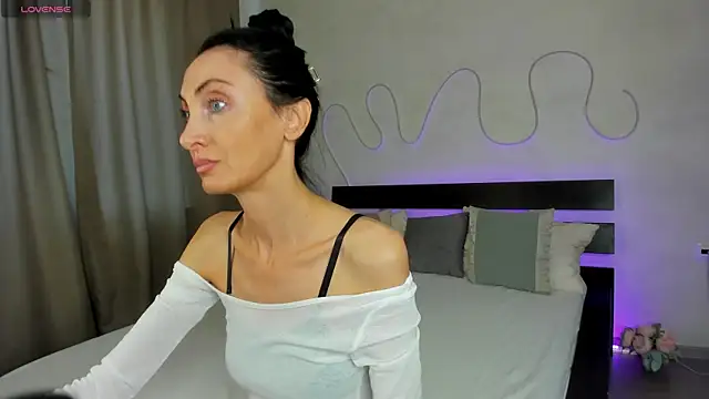 Snapshot of Avrora_Mars chatting on 24, 6, 2026 Avrora Mars online show from 24, 6, 2026
