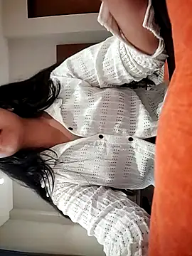 Snapshot of collage_girl chatting on 17, 4, 2026 collage girl online show from 17, 4, 2026