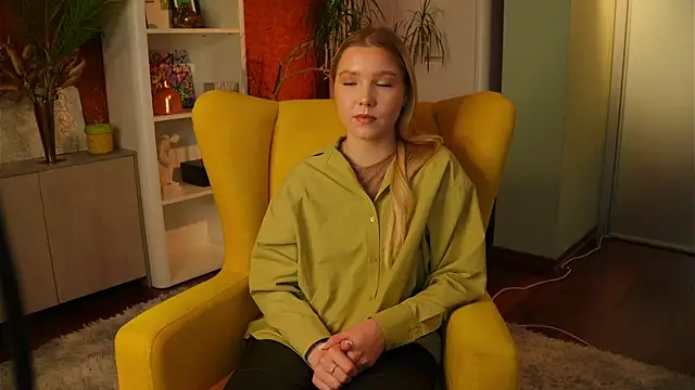 Snapshot of CoreyTajima chatting on 22, 4, 2026 CoreyTajima online show from 22, 4, 2026