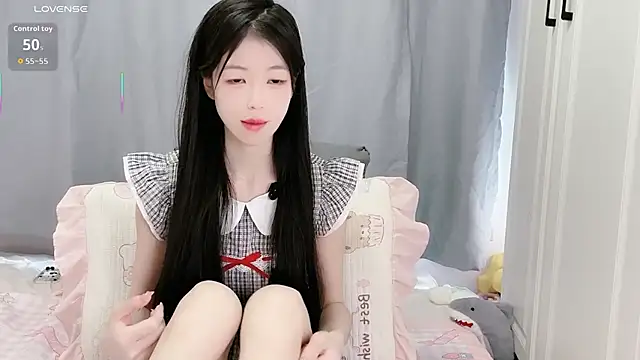 XiaoMei-iiiiii online show from 28, 4, 2026
