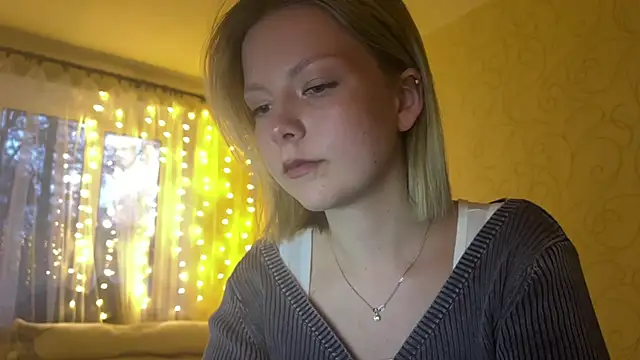 Snapshot of Tonya_Silva chatting on 25, 4, 2026 Tonya Silva online show from 25, 4, 2026