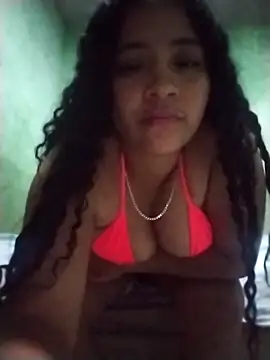 Snapshot of BabyLunaN chatting on 27, 4, 2026 BabyLunaN online show from 27, 4, 2026