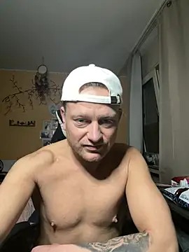 Snapshot of Thorbi94 chatting on 16, 4, 2026 Thorbi94 online show from 16, 4, 2026