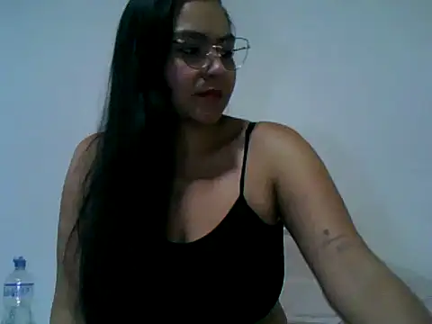 Snapshot of katy_3 chatting on 22, 4, 2026 katy 3 online show from 22, 4, 2026