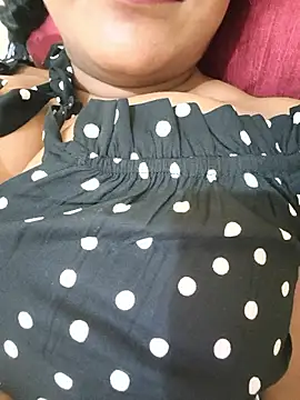 Snapshot of Newragini chatting on 18, 4, 2026 Newragini online show from 18, 4, 2026