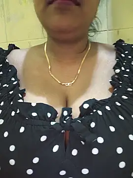 Snapshot of Newragini chatting on 20, 5, 2026 Newragini online show from 20, 5, 2026