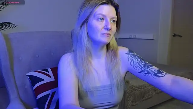 Snapshot of TonyaMeow chatting on 15, 6, 2026 TonyaMeow online show from 15, 6, 2026