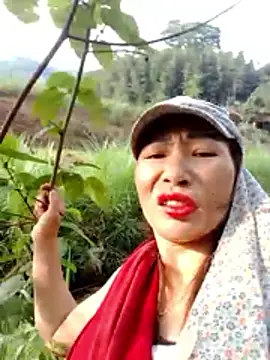 Snapshot of Tieuthu2 chatting on 15, 5, 2026 Tieuthu2 online show from 15, 5, 2026