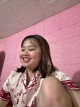Snapshot of NhungNhun789 chatting on 19, 4, 2026 NhungNhun789 online show from 19, 4, 2026
