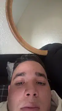 Snapshot of Oi-zuki chatting on 26, 4, 2026 Oi-zuki online show from 26, 4, 2026