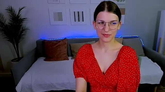 Snapshot of AnnaThorne chatting on 22, 4, 2026 AnnaThorne online show from 22, 4, 2026