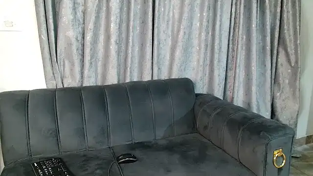 SweetHotLips102 online show from 29, 5, 2026