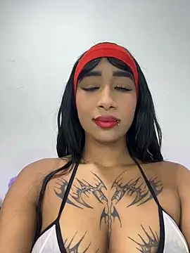 Snapshot of Zaabrina_20 chatting on 3, 5, 2026 Zaabrina 20 online show from 3, 5, 2026