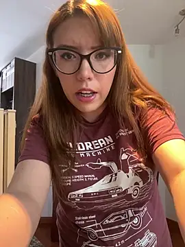 Snapshot of AliceMtz chatting on 18, 4, 2026 AliceMtz online show from 18, 4, 2026
