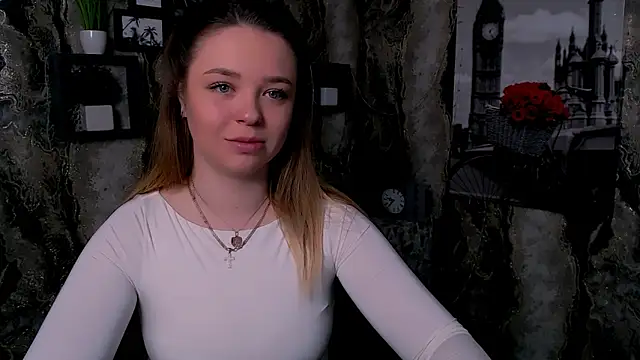 Snapshot of NicoleAura chatting on 22, 4, 2026 NicoleAura online show from 22, 4, 2026