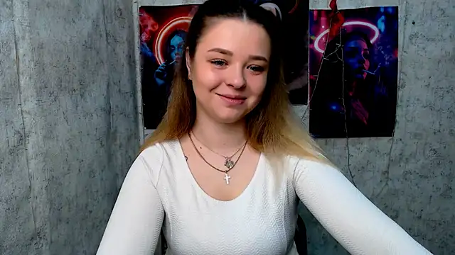 Snapshot of NicoleAura chatting on 24, 4, 2026 NicoleAura online show from 24, 4, 2026