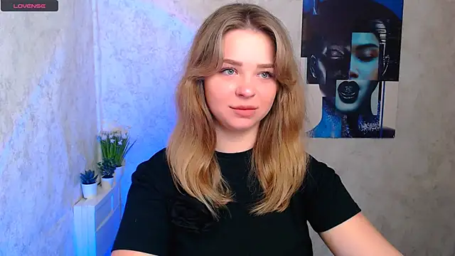 Snapshot of NicoleAura chatting on 19, 5, 2026 NicoleAura online show from 19, 5, 2026