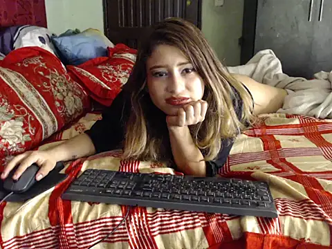 Snapshot of AnnieLorin chatting on 25, 4, 2026 AnnieLorin online show from 25, 4, 2026