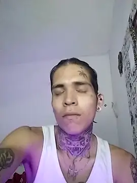 Snapshot of lilbabby6969 chatting on 17, 4, 2026 lilbabby6969 online show from 17, 4, 2026