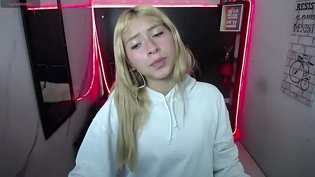 nancy blonde online show from 15, 7, 2026